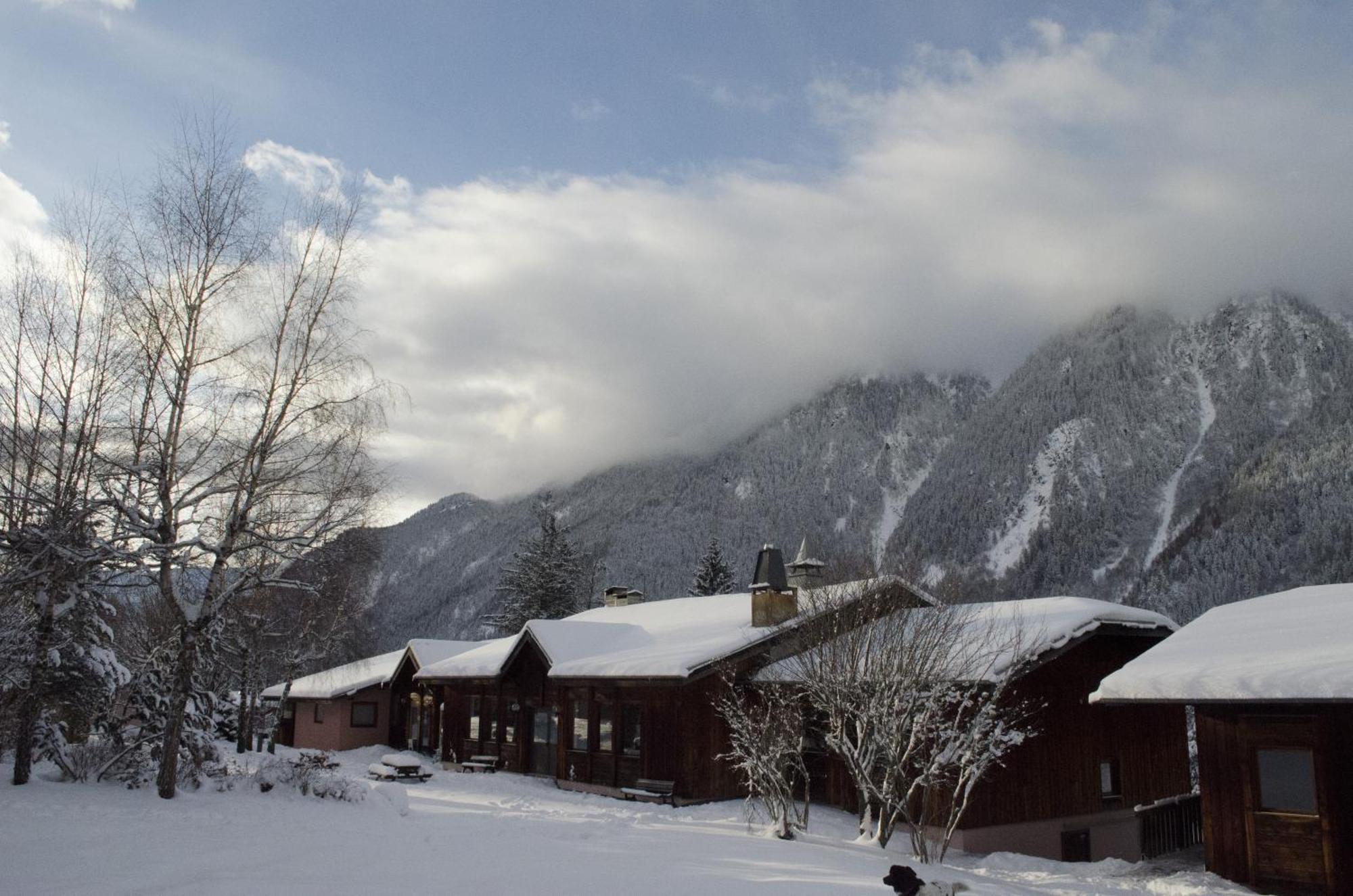 Auberge De Jeunesse Hi Chamonix Exterior photo